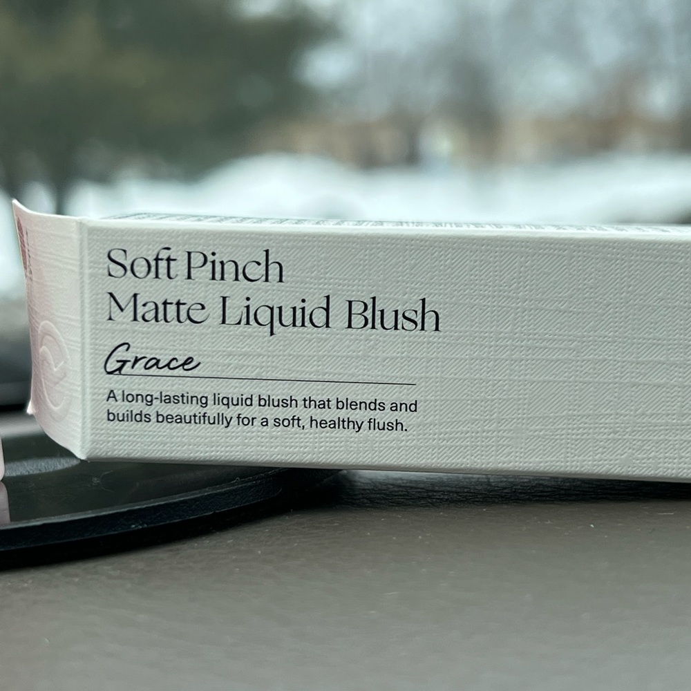 ๐ธHP๐ธRare Beauty - GRACE Soft Pinch Liquid Blush - Picture 5 of 7
